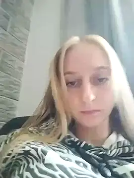 babyXlove online show from September 2025 08:49:02 AM