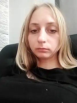 babyXlove online show from September 2025 12:43:02 PM