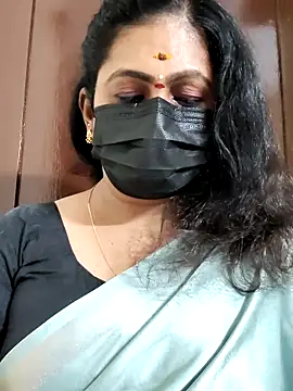 Snapshot of Sweetie_swetha37 chatting on October 2025 05:30:01 PM Sweetie swetha37 online show from October 2025 05:30:01 PM