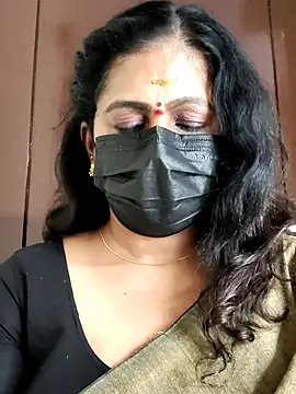 Snapshot of Sweetie_swetha37 chatting on October 2025 08:40:01 PM Sweetie swetha37 online show from October 2025 08:40:01 PM