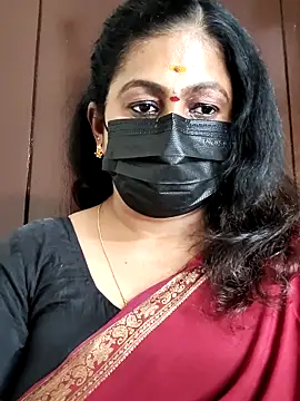 Snapshot of Sweetie_swetha37 chatting on October 2025 05:10:01 PM Sweetie swetha37 online show from October 2025 05:10:01 PM