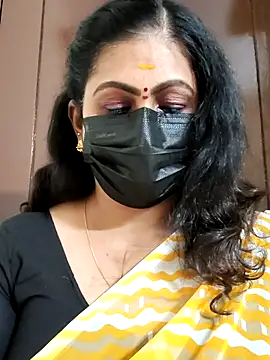 Snapshot of Sweetie_swetha37 chatting on October 2025 05:01:01 PM Sweetie swetha37 online show from October 2025 05:01:01 PM