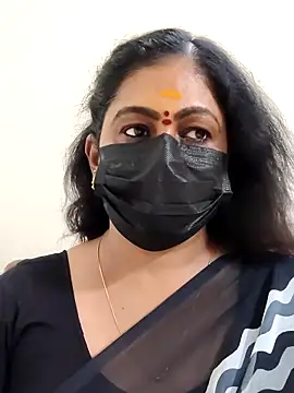 Snapshot of Sweetie_swetha37 chatting on November 2025 08:28:02 AM Sweetie swetha37 online show from November 2025 08:28:02 AM