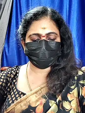 Snapshot of Sweetie_swetha37 chatting on November 2025 07:47:01 PM Sweetie swetha37 online show from November 2025 07:47:01 PM