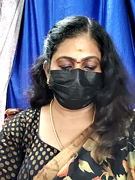 Snapshot of Sweetie_swetha37 chatting on November 2025 08:14:02 AM Sweetie swetha37 online show from November 2025 08:14:02 AM