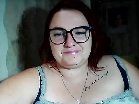 Snapshot of AngelQSky chatting on October 2025 04:46:01 PM AngelQSky online show from October 2025 04:46:01 PM