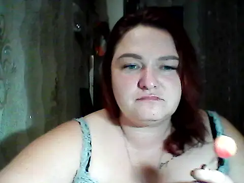 Snapshot of AngelQSky chatting on October 2025 06:28:02 PM AngelQSky online show from October 2025 06:28:02 PM