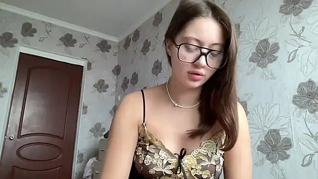 Snapshot of StellarAlice chatting on December 2025 10:09:02 AM StellarAlice online show from December 2025 10:09:02 AM