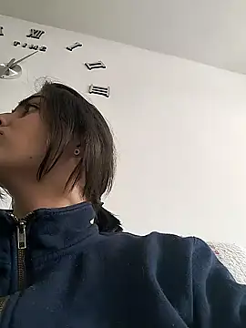 Crystal Star  online show from November 2025 06:31:02 PM