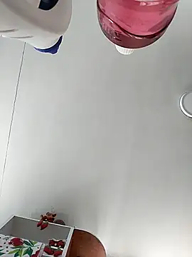 Crystal Star  online show from December 2025 05:31:02 PM