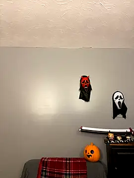 Snapshot of Mommasaurrex chatting on October 2025 02:12:01 AM Mommasaurrex online show from October 2025 02:12:01 AM