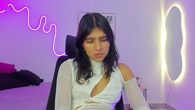 Snapshot of Cherrydollxx chatting on October 2025 11:52:02 AM Cherrydollxx online show from October 2025 11:52:02 AM