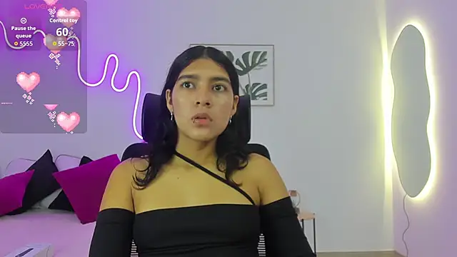 Snapshot of Cherrydollxx chatting on October 2025 11:41:02 AM Cherrydollxx online show from October 2025 11:41:02 AM