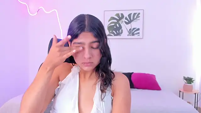 Snapshot of Cherrydollxx chatting on October 2025 12:05:02 PM Cherrydollxx online show from October 2025 12:05:02 PM