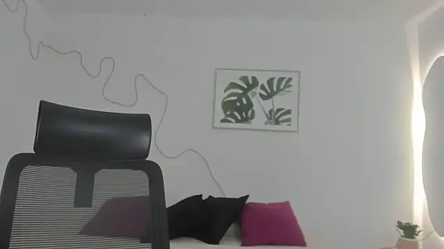 Snapshot of Cherrydollxx chatting on October 2025 12:02:02 PM Cherrydollxx online show from October 2025 12:02:02 PM