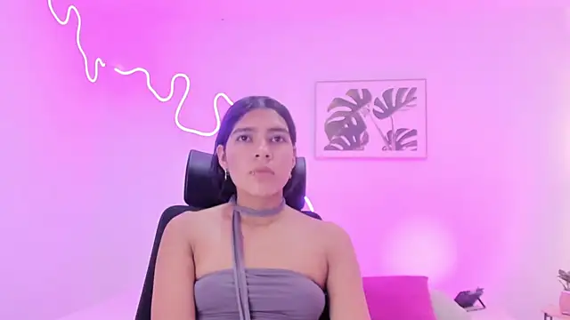 Snapshot of Cherrydollxx chatting on November 2025 11:34:02 AM Cherrydollxx online show from November 2025 11:34:02 AM