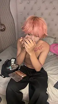 Snapshot of OliIverr22 chatting on October 2025 12:01:02 PM OliIverr22 online show from October 2025 12:01:02 PM