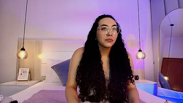 alehia cute online show from October 2025 11:03:02 PM