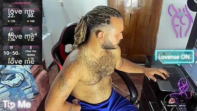 Snapshot of Alex_Dancy5 chatting on October 2025 07:10:02 PM Alex Dancy5 online show from October 2025 07:10:02 PM