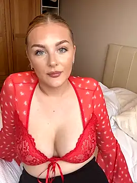 Layla 20  online show from October 2025 12:52:02 PM