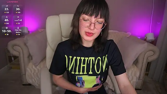 Snapshot of Pixie_Peachh chatting on September 2025 01:16:01 PM Pixie Peachh online show from September 2025 01:16:01 PM