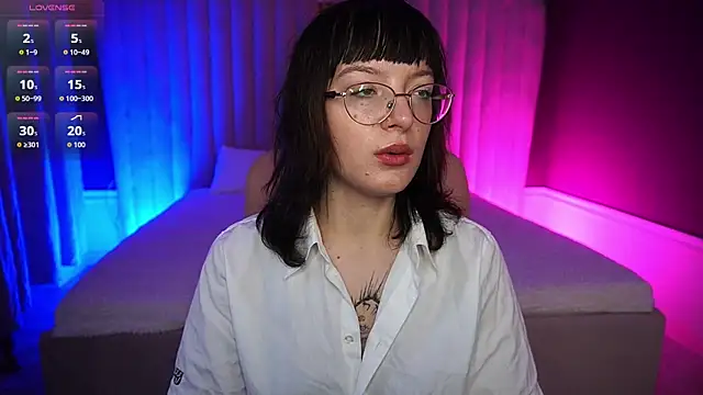 Snapshot of Pixie_Peachh chatting on October 2025 02:14:01 PM Pixie Peachh online show from October 2025 02:14:01 PM