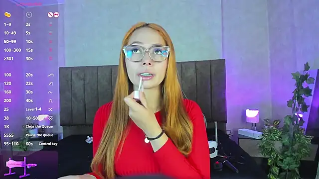 Snapshot of LanaMills_ chatting on October 2025 03:46:02 AM LanaMills online show from October 2025 03:46:02 AM