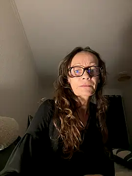 Snapshot of Chris06d22@xh chatting on September 2025 06:22:02 PM Chris06d22xh online show from September 2025 06:22:02 PM