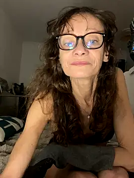 Snapshot of Chris06d22@xh chatting on October 2025 08:32:01 PM Chris06d22xh online show from October 2025 08:32:01 PM