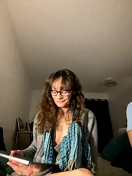 Snapshot of Chris06d22@xh chatting on November 2025 08:10:01 PM Chris06d22xh online show from November 2025 08:10:01 PM