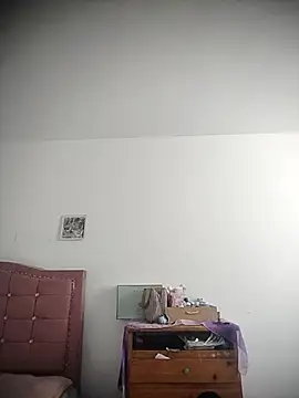 Snapshot of EmilyGala chatting on September 2025 04:17:01 PM EmilyGala online show from September 2025 04:17:01 PM