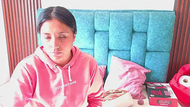 Snapshot of EmilyGala chatting on October 2025 08:06:02 PM EmilyGala online show from October 2025 08:06:02 PM