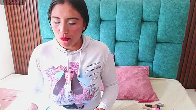 Snapshot of EmilyGala chatting on October 2025 07:36:02 PM EmilyGala online show from October 2025 07:36:02 PM