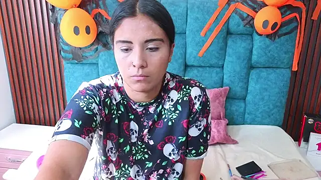 Snapshot of EmilyGala chatting on October 2025 08:09:02 PM EmilyGala online show from October 2025 08:09:02 PM