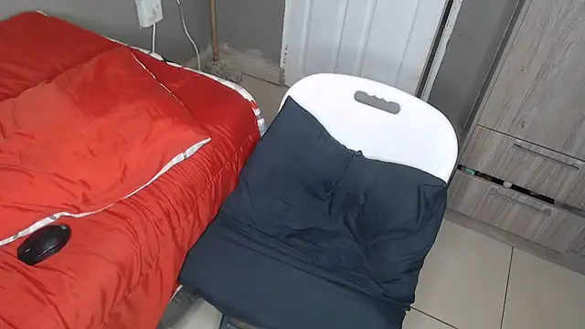 Lunalee online show from September 2025 08:07:01 AM