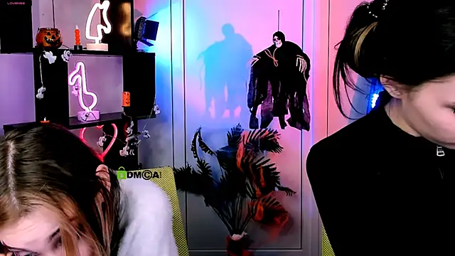 Snapshot of lily_morty chatting on November 2025 08:33:02 PM lily morty online show from November 2025 08:33:02 PM