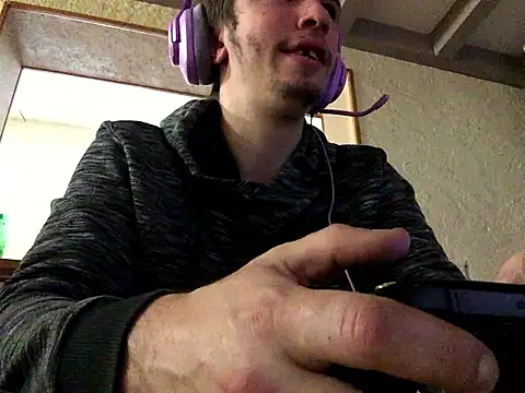 Snapshot of coupleamateurfun23 chatting on November 2025 03:00:01 PM coupleamateurfun23 online show from November 2025 03:00:01 PM