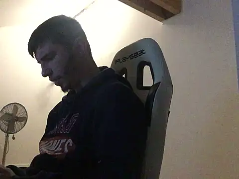 Snapshot of coupleamateurfun23 chatting on December 2025 05:09:01 PM coupleamateurfun23 online show from December 2025 05:09:01 PM