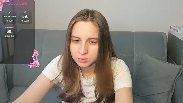 KikiQT1 online show from September 2025 08:50:02 AM