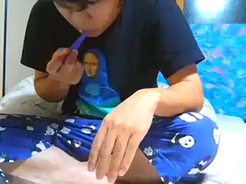 Snapshot of hiromu53 chatting on October 2025 01:29:02 PM hiromu53 online show from October 2025 01:29:02 PM