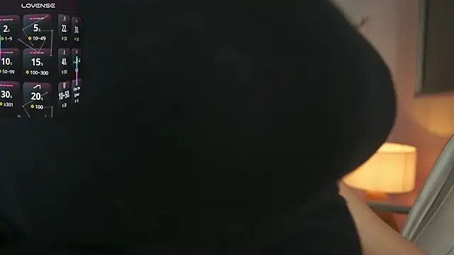 MilaCrave online show from October 2025 11:40:01 AM