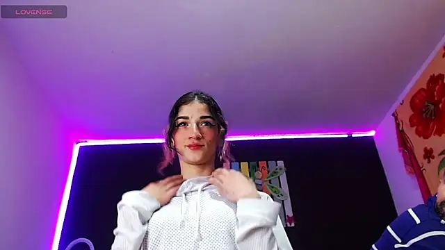 ingrid zese  online show from October 2025 05:58:02 PM