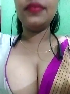 Dimplegirl online show from September 2025 05:04:01 PM