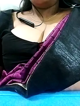 Dimplegirl online show from October 2025 04:41:01 PM