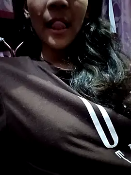 Snapshot of iNisha_loveme chatting on November 2025 05:23:01 PM iNisha loveme online show from November 2025 05:23:01 PM