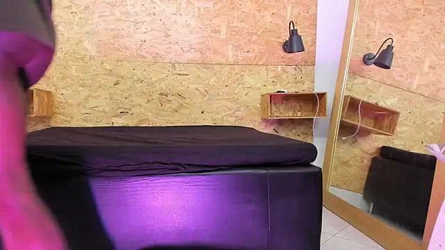 Snapshot of santiblack7 chatting on October 2025 07:55:02 PM santiblack7 online show from October 2025 07:55:02 PM