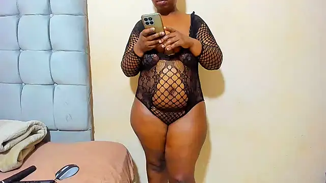 Snapshot of curveAss222 chatting on September 2025 11:15:02 PM curveAss222 online show from September 2025 11:15:02 PM