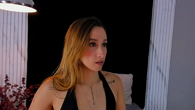 MONIK FOX CR online show from October 2025 08:17:01 PM