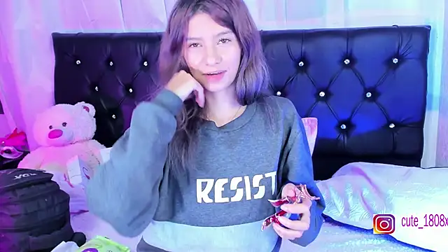 Snapshot of Sofiia_cute_ chatting on October 2025 03:54:02 AM Sofiia cute online show from October 2025 03:54:02 AM