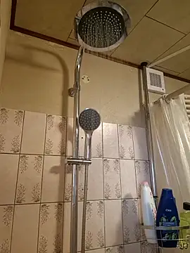 Snapshot of svenni2525 chatting on November 2025 12:07:01 PM svenni2525 online show from November 2025 12:07:01 PM